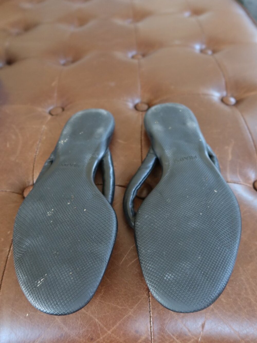 Vintage Prada black leather "Calzature Donna" thong sandals size 6M with box - Picture 8 of 12